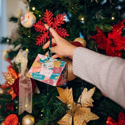 Razglednica kutija za poklon