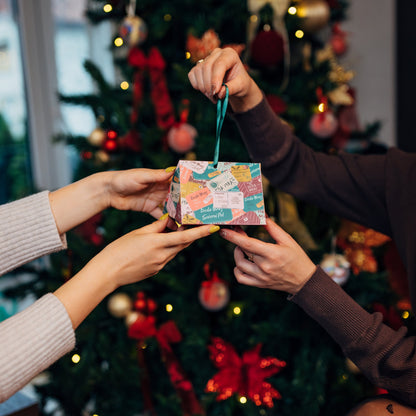 Razglednica kutija za poklon